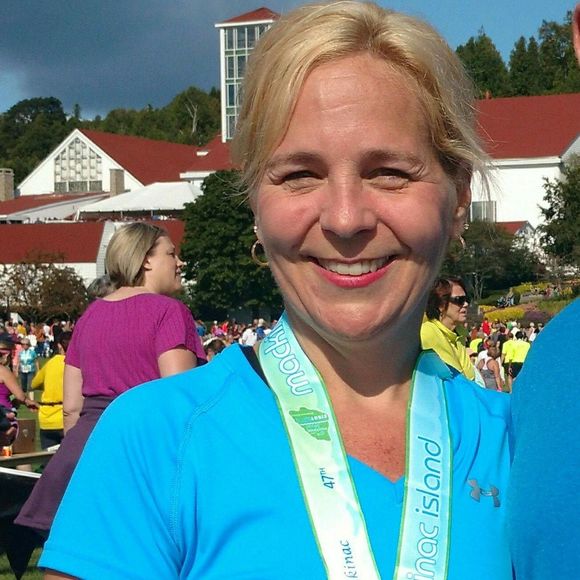 Meet your Posher, Cathy - Picture 1 of 1